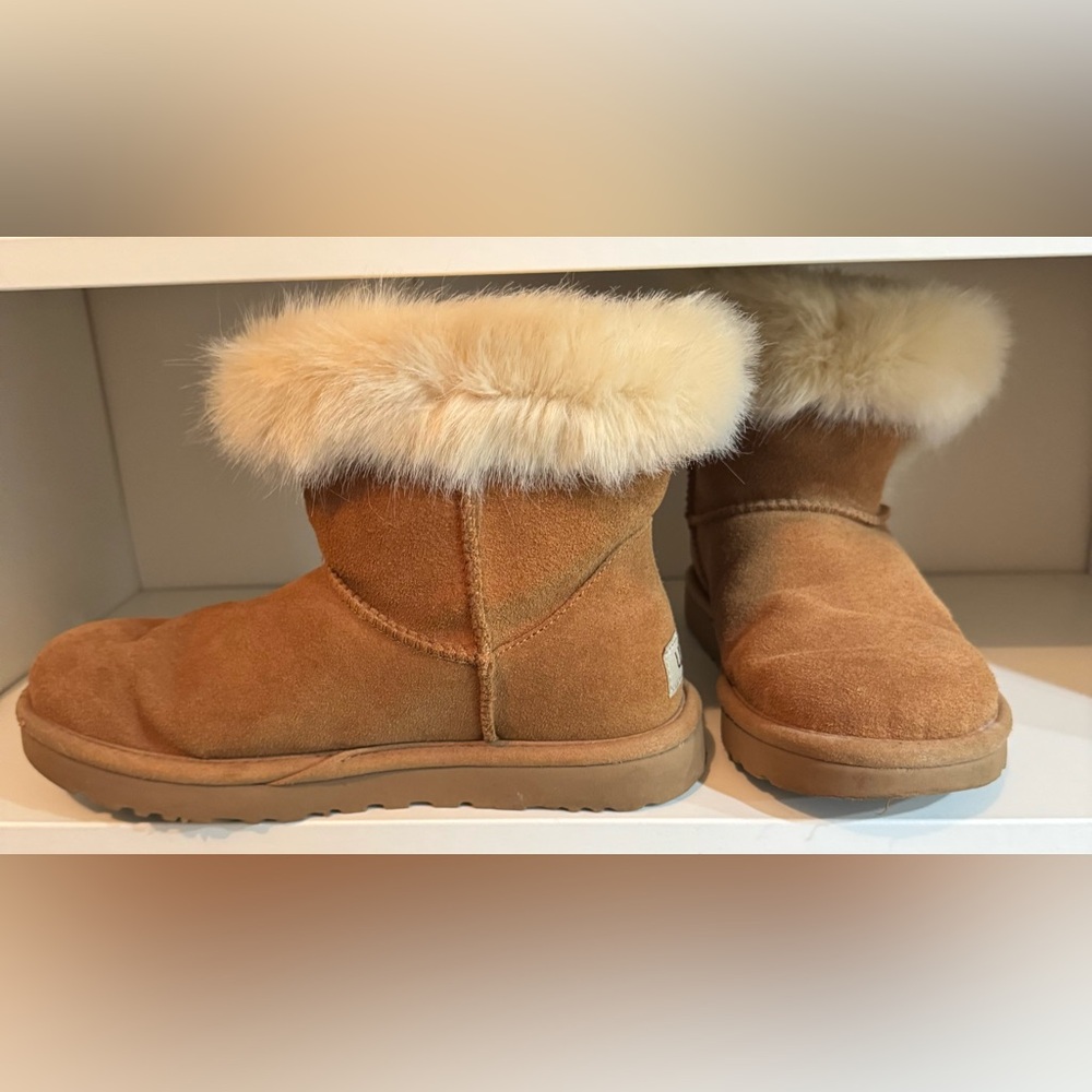 UGG Tan Ankle Boots with Cream Fur Trim